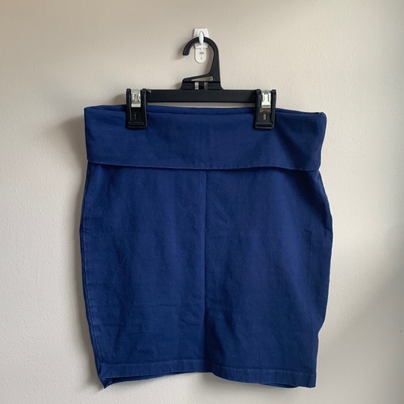 ✨H&M BLUE MINI SKIRT SIZE M - Picture 1 of 5